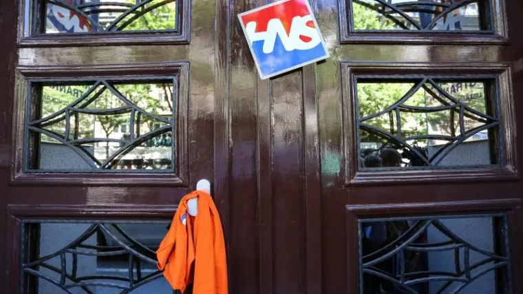 HNS-ovci počeli napu&scaron;tati stranku, najavljeno i raspu&scaron;tanje prvog ogranka