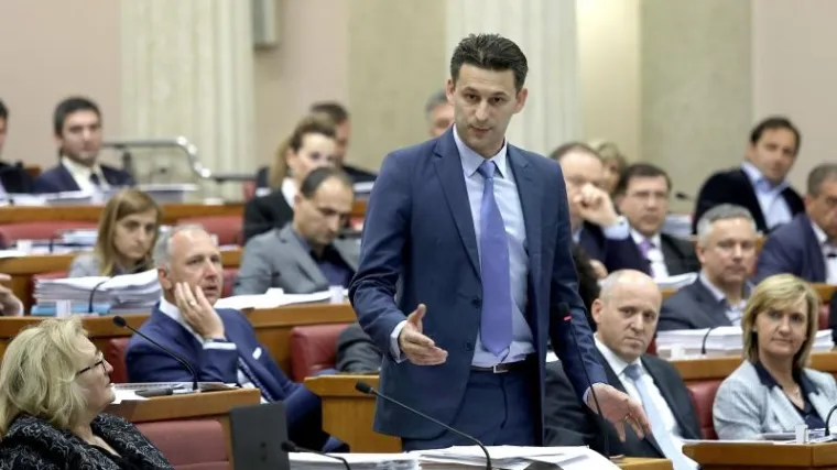 'Kad bi Hrvatska mogla pričati, vrisnula bi, ovo je prostitucija'; GRMOJA: 'Znate li tko dolazi na čelo MUP-a?'