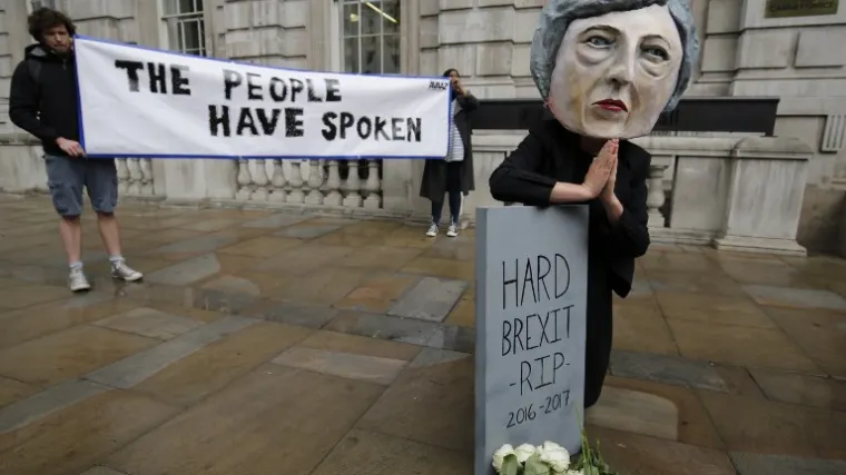 'Breaking news: Zaje**** se!'