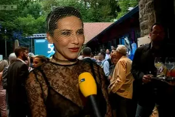 Kako je Borna Kotromanić spojila sinoćnju odjevnu kombinaciju? Jedan dio tijela ubo nas je u oči!