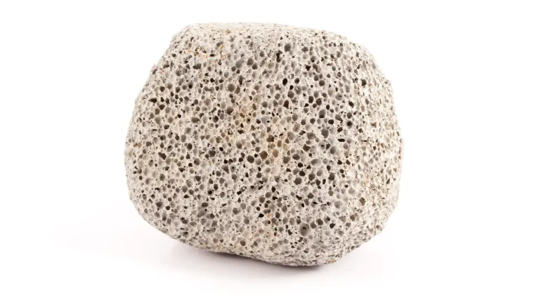 Za&scaron;to ovaj kamen tako dugo može plutati na vodi?