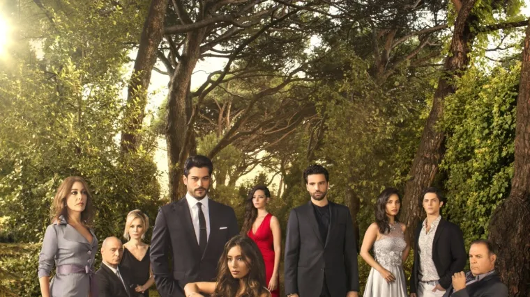 Nova turska serija o fatalnoj privlačnosti između mladića iz kvarta i djevojke iz palače (Bit će&scaron; moja)