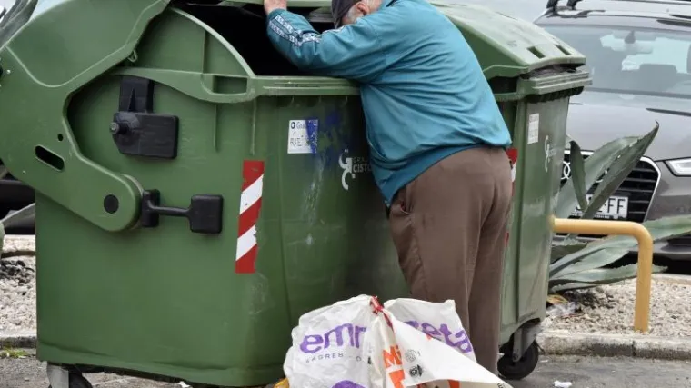 Tko u ovo vrijeme može preživjeti s ovakvom mizerijom od primanja?