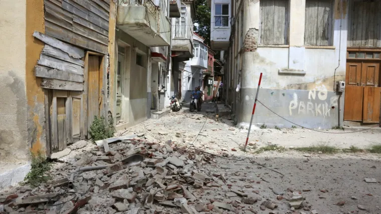 Potres u Grčkoj: poginula jedna osoba, desetak ozlijeđenih