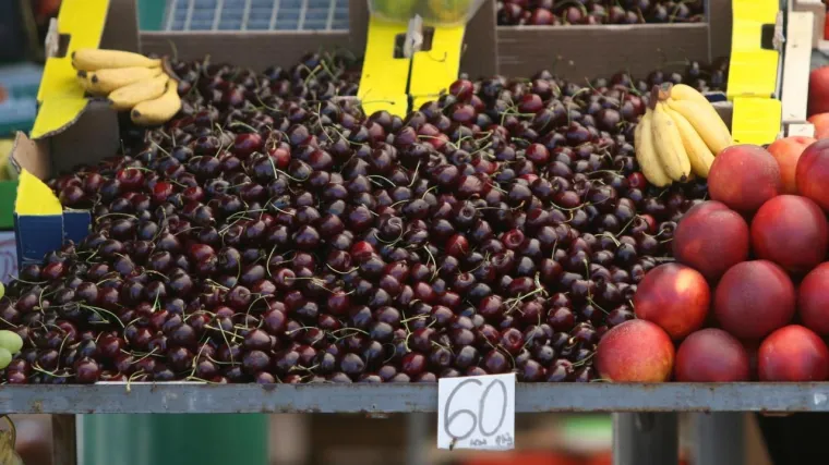 Na Jadranu je sve poskupjelo preko noći - tre&scaron;nje i do 70, a grožđe čak 80 kuna!