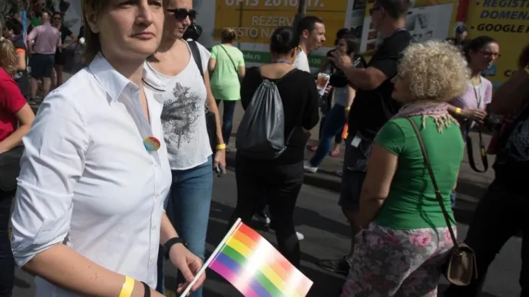 'U stranci je lom! Te&scaron;ko da će svi dići ruku za nju'