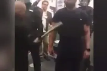 Mlatili ga mačetom i šiljcima, a njemu nije bilo ništa