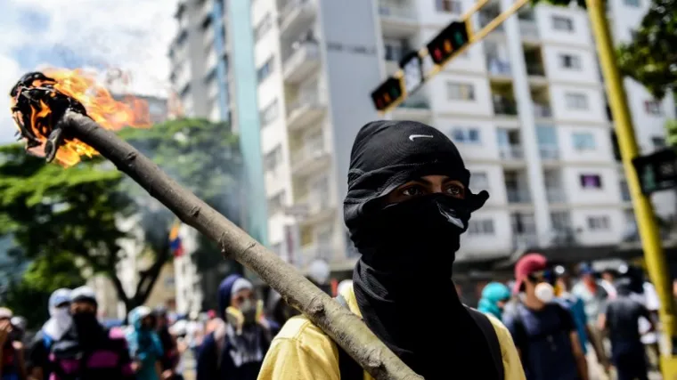 Pri traženju ostavke predsjendika, ubijena dvojica 20-godi&scaron;njaka