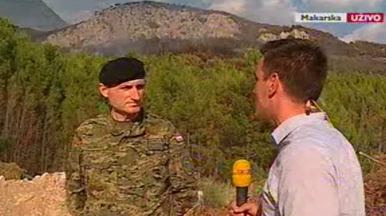 Na terenu oko 350 vatrogasaca: uključeno i stotinjak vojnika obučenih za takve situacije