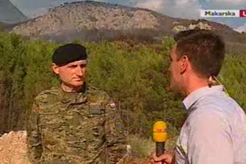 Na terenu oko 350 vatrogasaca: uključeno i stotinjak vojnika obučenih za takve situacije