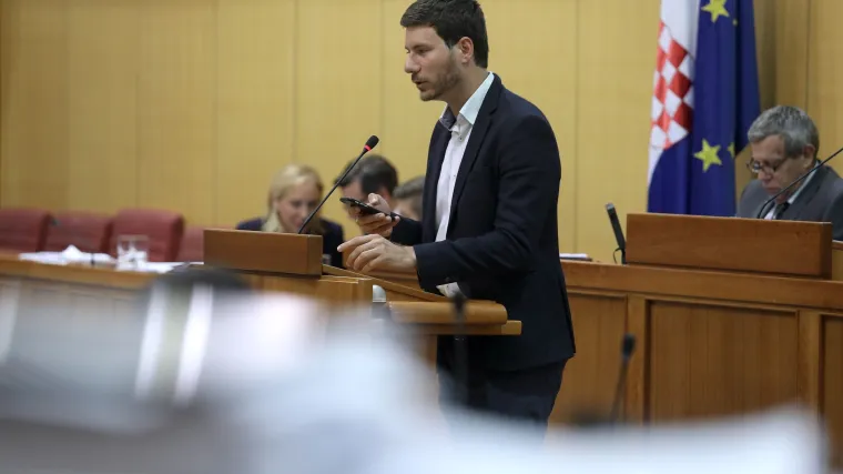 Pernar u ime Živog zida predložio ukidanje državne mature: 'Djeca uče napamet i sve brzo zaborave'