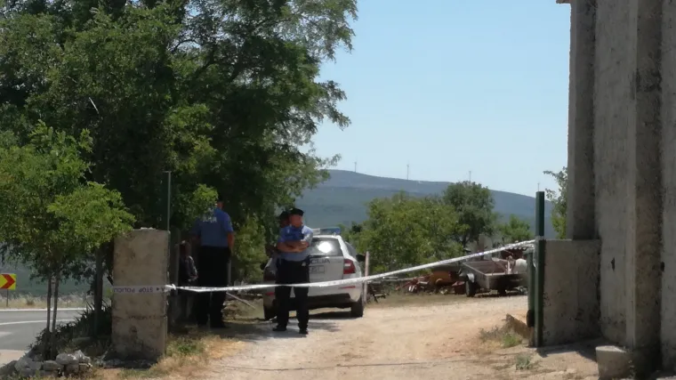 Slučaj koji je &scaron;okirao Hrvatsku: 14-godi&scaron;nju djevojčicu ubila je sestrična?