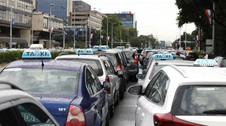 Pridružuju im se kolege iz Dalmacije, prijete blokadom prometnica i luka