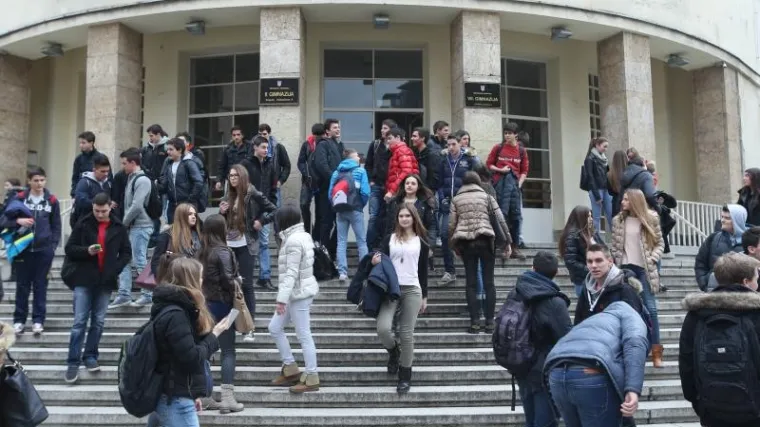 &nbsp;'Ovdje diploma ne vrijedi. Otići ću van'