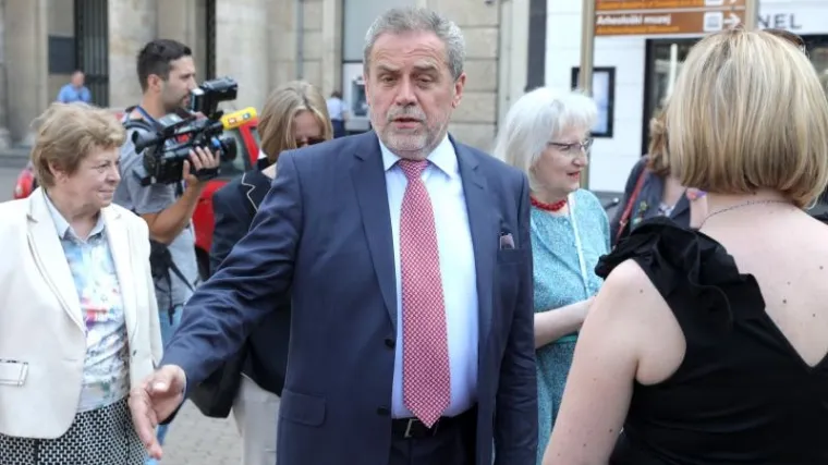 'Kvazidesničarima poruka da ne izdaju Tuđmana, i on je bio antifa&scaron;ist'