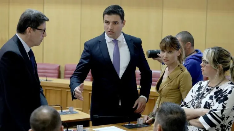 'Svi udari na njega dolaze s jednog mjesta'