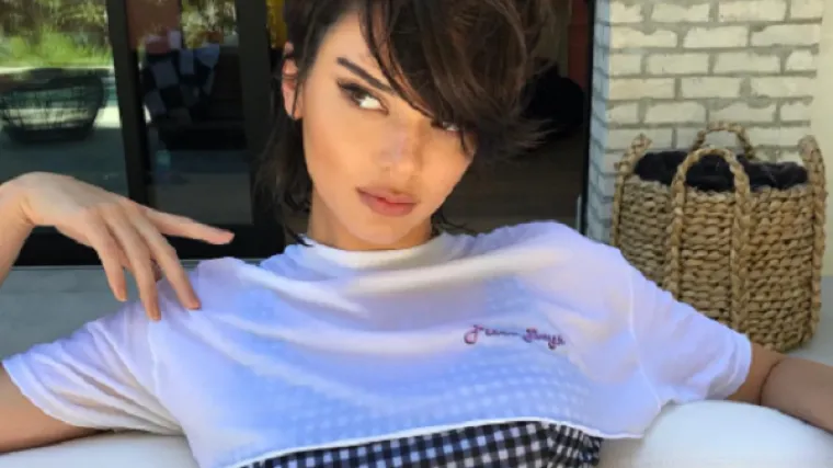 Kendall Jenner objavila golišavu fotku, no svi su primijetili nešto jako čudno na njenom tijelu