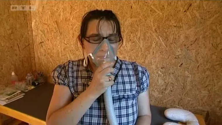 Apiterapija: hoće li Halina uspjeti riješiti jake glavobolje pomoću pčela?