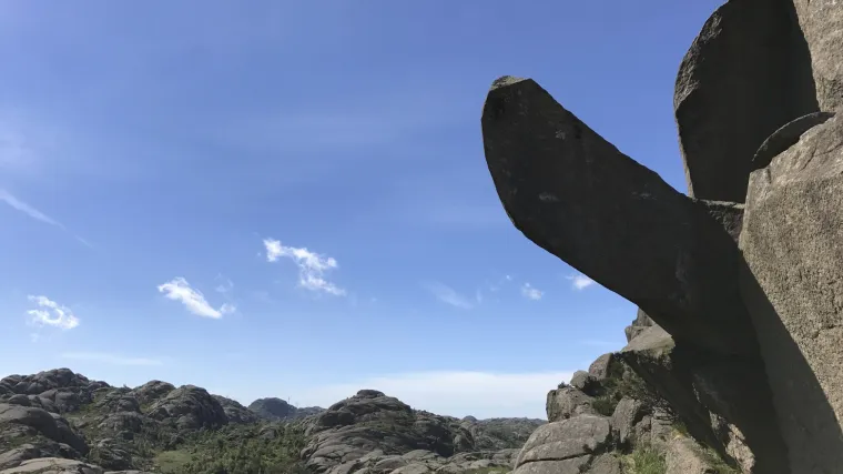 Norvežani skupljaju novce za popravak stijene u obliku mu&scaron;kog spolovila