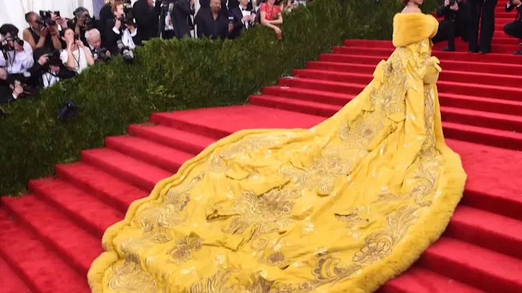 Upoznajte Guo Pei, kreatoricu iza Rihannine 25 kilograma te&scaron;ke haljine