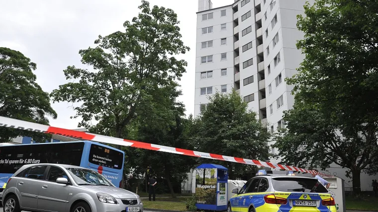 U Wuppertalu evakuirano 80 ljudi: u zgradi pronađen zapaljiv materijal