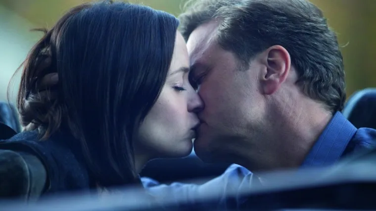 Colin Firth i Emily Blunt u drami Arthur Newman, a Amanda Seyfried u drami Pisma Juliji