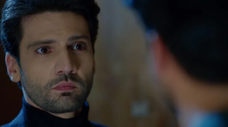 Emir objavljuje rat Kemalu. Postaje opasan za sve iz svoje okoline (Bit će&scaron; moja)