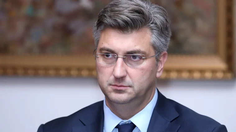 Plenković: 'Ovr&scaron;ni zakon je na dnevnom redu, rije&scaron;it ćemo to na socijalno osjetljiv način'