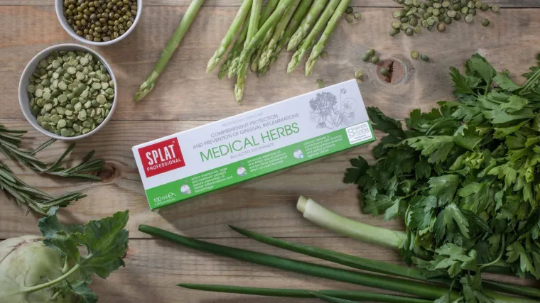 Oralna higijena na prirodan način