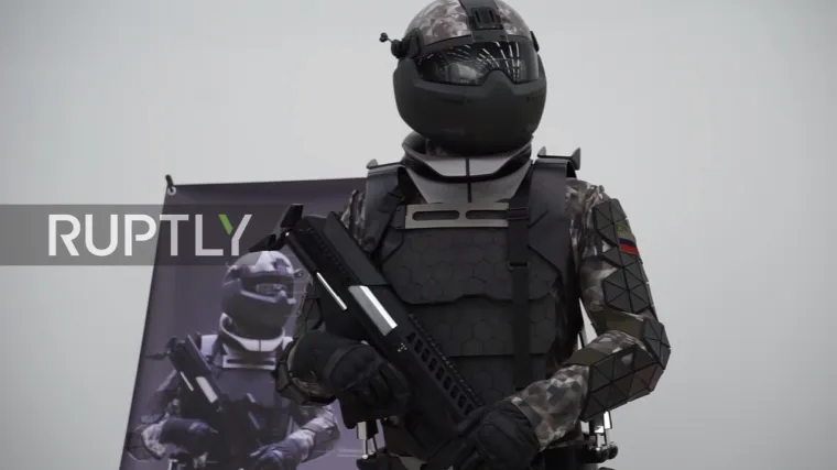 Rusija predstavila novu generaciju borbenih uniformi, izgledaju kao crni Stormtrooperi