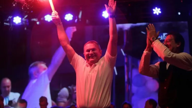 Čovjek koji je sru&scaron;io Dinamo napokon potpisao