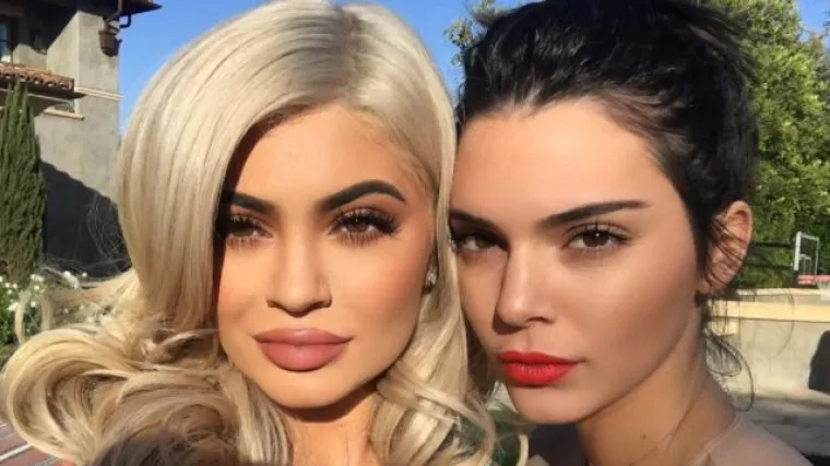 Ovo im definitivno nije trebalo: Kendall i Kylie ovim potezom razbjesnile fanove, ali i neke glazbene legende
