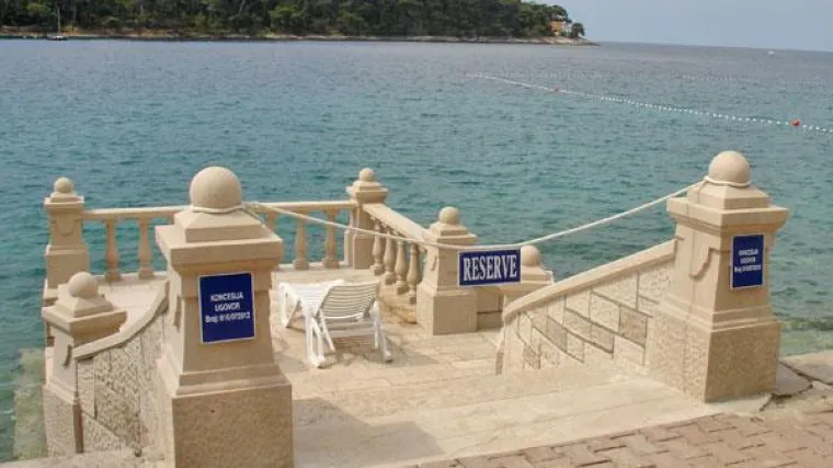 Zagradili kupali&scaron;te na Lo&scaron;inju, financijska korist za dru&scaron;tvo - 5000 kuna godi&scaron;nje