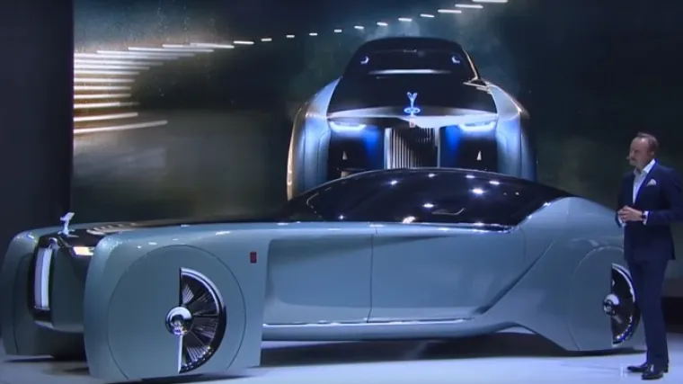 Rolls-Royce ne odbacuje budućnost, no samoupravljanje i hibridi njima nisu prioritet, a razlog je jasan