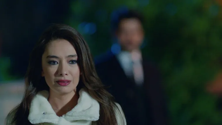 Zbog svega &scaron;to Kemal čini Nihan shvati da ju on jo&scaron; uvijek voli (Bit će&scaron; moja)