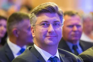 HDZ-u prednost raste, a Plenković i Kolinda najpopularniji su političari