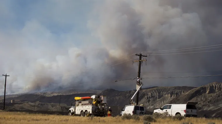 Velik broj &scaron;umskih požara u Kaliforniji: 5.000 vatrogasaca u borbi protiv vatrene stihije