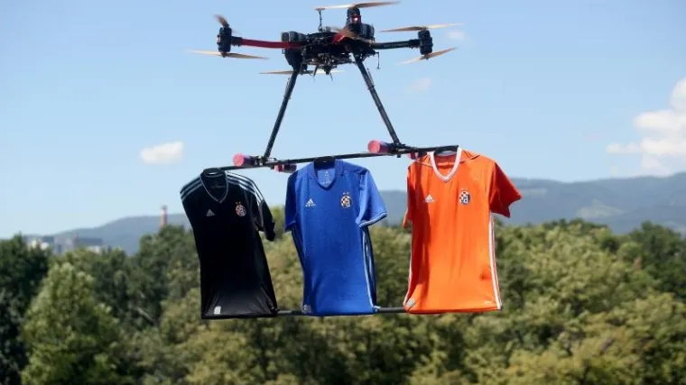 Pokazali nove dresove na nevjerojatan način, a tu je i novi grb