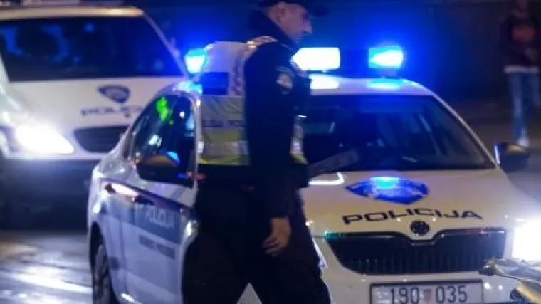 'Imala je slu&scaron;alice na u&scaron;ima, letjela je tri metra i pri padu udarila glavom o kolnik'