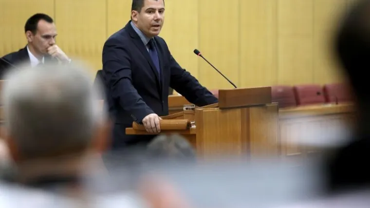 'Zbog njih nijedna banka neće ljudima dati kredite'