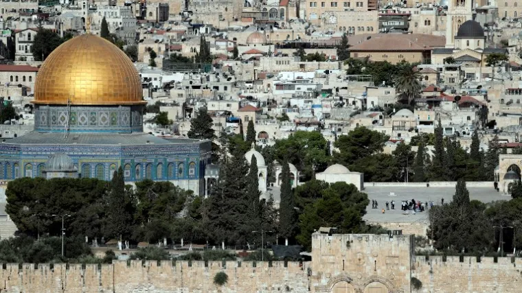 U blizini trećeg najsvetijeg mjesta Islama napadači pucali nasumce, policija ih je ubila