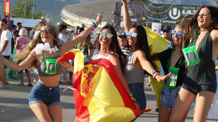 Započela 'Ultra': partijaneri u transu, a kako su Splićani preživjeli prvi dan festivala?