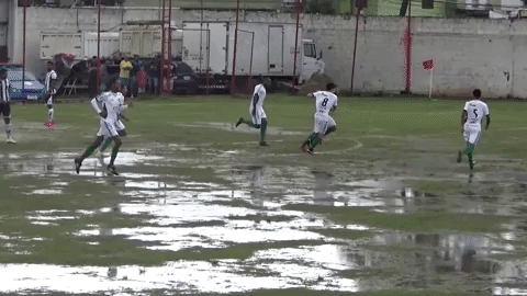 Nogomet u ovakvim uvjetima zaista nema smisla, no utakmica je odigrana