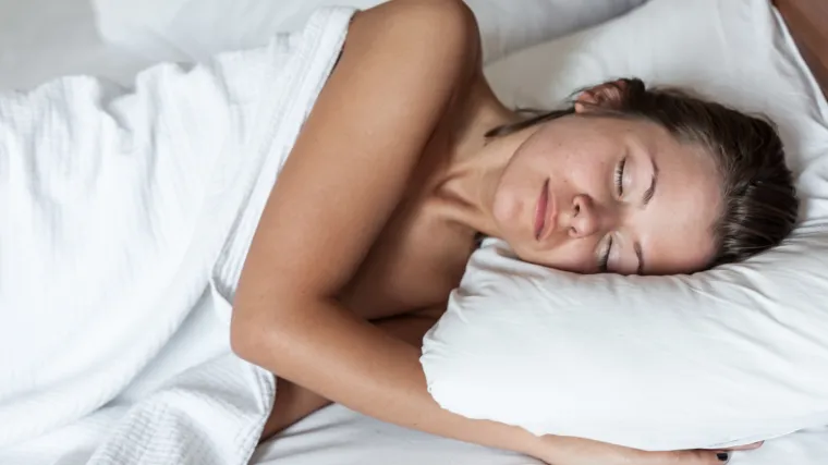 Upravo vam se ovo može dogoditi ako prestanete nositi &scaron;minku (i vrlo je pozitivno)