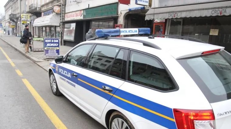 Izlazio iz svog BMW-a, u sljedećem trenutku, auta vi&scaron;e nije bilo