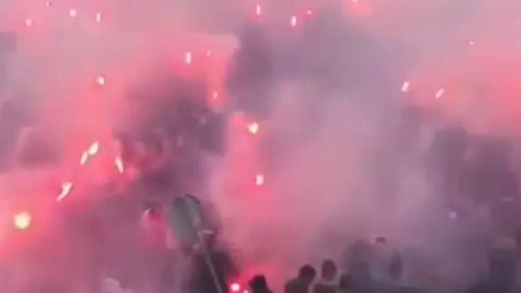 Tisuće navijača došlo dati podršku teško stradalom nogometašu