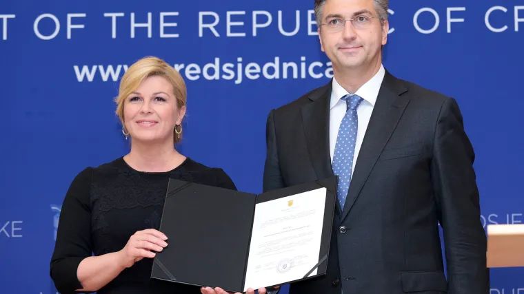 Jesu li službe zakazale? Požari unijeli razdor između predsjednice države i premijera