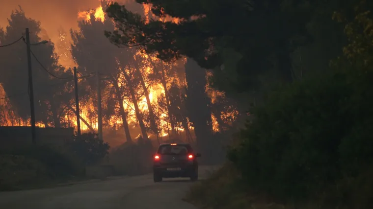 Kronologija užasa: kako se &scaron;irio požar, od možda bezazlene iskre do očajničke borbe tisuća ljudi