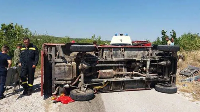 Vatrogasci objavili fotografije ranjenih kolega koji su ozlijeđeni u Dugobabama: zatočenog kolegu oslobodili uz pomoću hidrauličnog alata