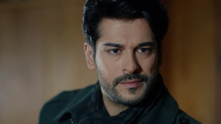 Tko će prvi pokucati na Karenina vrata, Kemal ili Emir? (Bit će&scaron; moja)